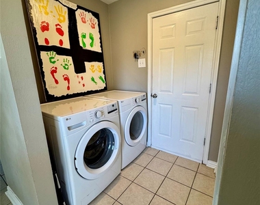 5218 Willowbend Boulevard - Photo Thumbnail 16