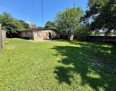 5218 Willowbend Boulevard - Photo Thumbnail 24