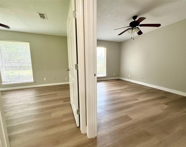 14221 Horseshoe Bend - Photo Thumbnail 14