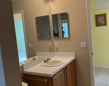 742 Bantry Court - Photo Thumbnail 17