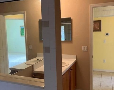 742 Bantry Court - Photo Thumbnail 16