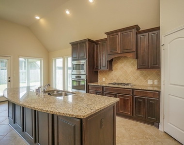1215 Watercrest Park Lane - Photo Thumbnail 4