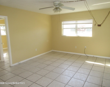 415 Harrison Avenue - Photo Thumbnail 9