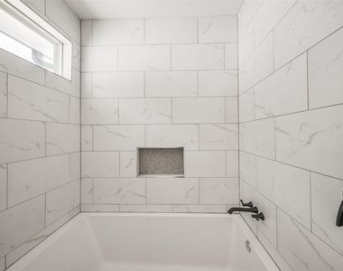 1216 Mcneil Street - Photo Thumbnail 10