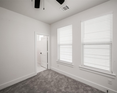 1216 Mcneil Street - Photo Thumbnail 18