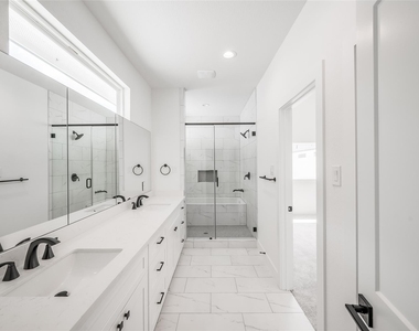 1216 Mcneil Street - Photo Thumbnail 20