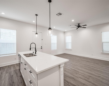 1216 Mcneil Street - Photo Thumbnail 7