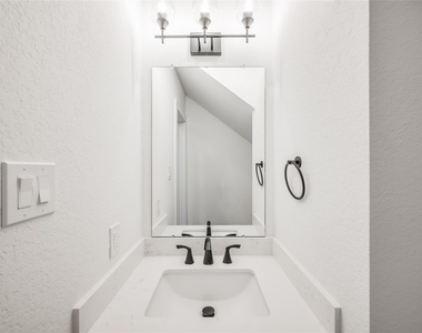 1216 Mcneil Street - Photo Thumbnail 3
