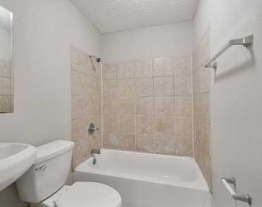 8018 Sharondale Drive - Photo Thumbnail 11