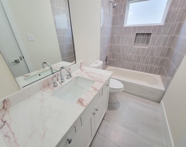 5931 Beall Street - Photo Thumbnail 33