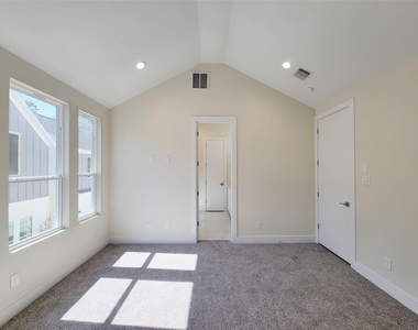 5931 Beall Street - Photo Thumbnail 16