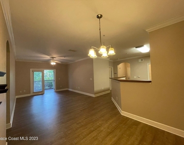 6411 Borasco Drive - Photo Thumbnail 6