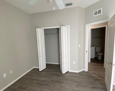 5212 Outlook Drive - Photo Thumbnail 17
