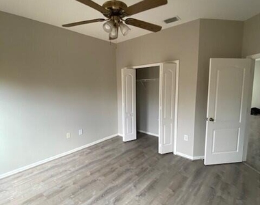 5212 Outlook Drive - Photo Thumbnail 10