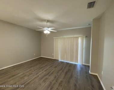 5212 Outlook Drive - Photo Thumbnail 13