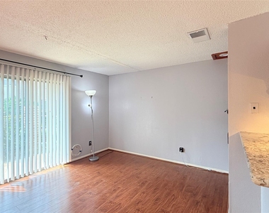 2120 El Paseo Street - Photo Thumbnail 9