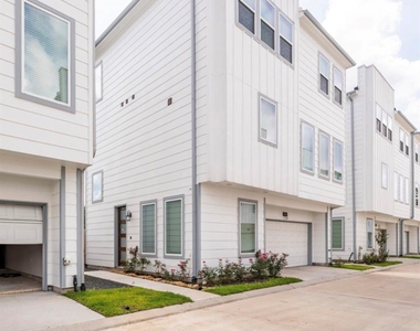 1740 Cove Crescent Court - Photo Thumbnail 20