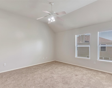 706 Woodport Lane - Photo Thumbnail 11