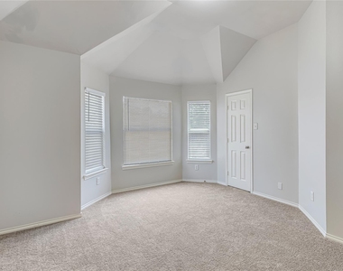 706 Woodport Lane - Photo Thumbnail 18
