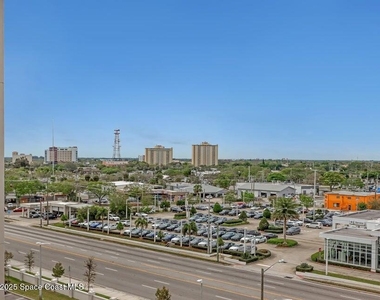 1435 S Harbor City Boulevard - Photo Thumbnail 5