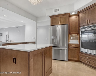1435 S Harbor City Boulevard - Photo Thumbnail 18