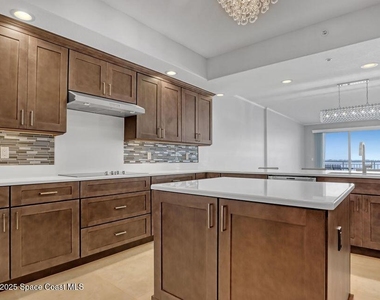 1435 S Harbor City Boulevard - Photo Thumbnail 19