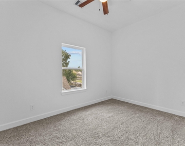 7805 Farnsworth Street - Photo Thumbnail 17