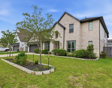 6518 Poplar Meadow Lane - Photo Thumbnail 2
