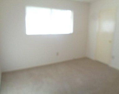 19806 Rustlewood Drive - Photo Thumbnail 9