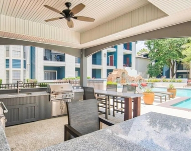 11220 West Road - Photo Thumbnail 9
