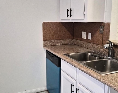8316 Beechnut Street - Photo Thumbnail 8