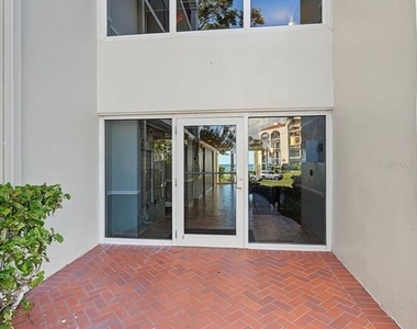 328 Mariner Drive - Photo Thumbnail 5