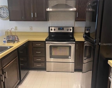 328 Mariner Drive - Photo Thumbnail 3