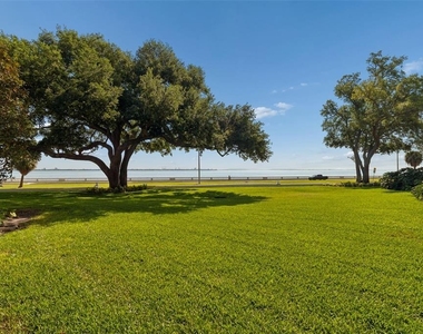 3325 Bayshore Boulevard - Photo Thumbnail 23
