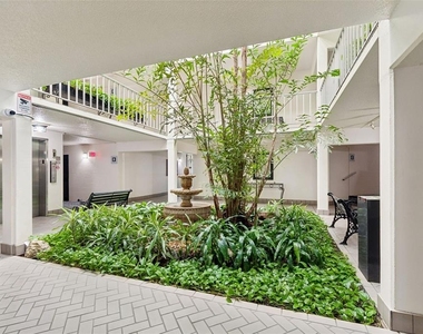 3325 Bayshore Boulevard - Photo Thumbnail 24