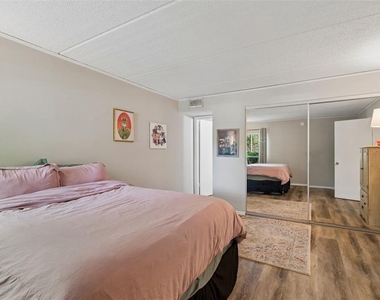 3325 Bayshore Boulevard - Photo Thumbnail 14