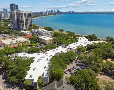 3325 Bayshore Boulevard - Photo Thumbnail 21