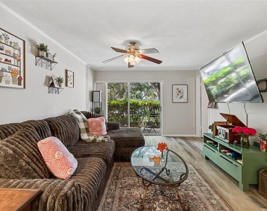 3325 Bayshore Boulevard - Photo Thumbnail 5