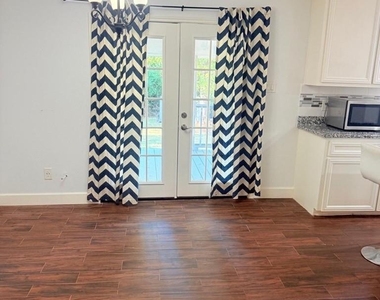 304 Jill Street - Photo Thumbnail 3