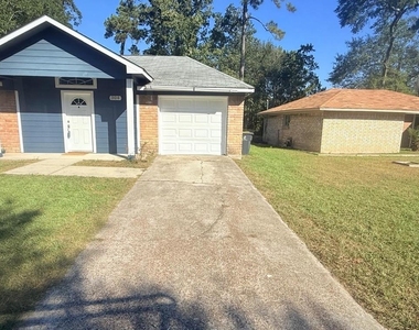304 Jill Street - Photo Thumbnail 2
