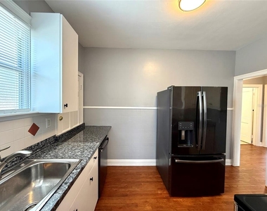 2323 W North B Street - Photo Thumbnail 7