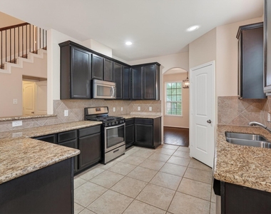 13302 Hidden Valley Drive - Photo Thumbnail 9