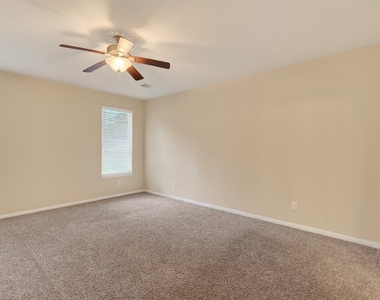 13302 Hidden Valley Drive - Photo Thumbnail 22