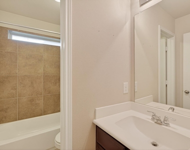 13302 Hidden Valley Drive - Photo Thumbnail 37