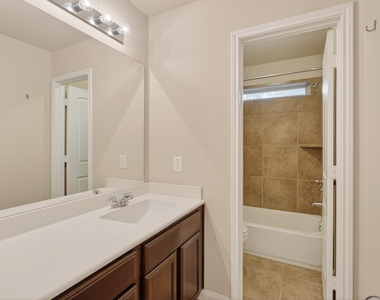 13302 Hidden Valley Drive - Photo Thumbnail 31