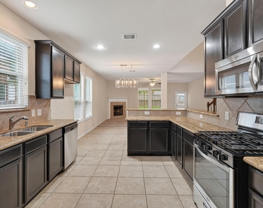 13302 Hidden Valley Drive - Photo Thumbnail 12