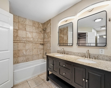 3602 W Sweet Gum Drive - Photo Thumbnail 17
