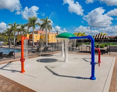 13941 Clubhouse Dr - Photo Thumbnail 61