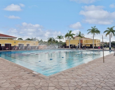 13941 Clubhouse Dr - Photo Thumbnail 67