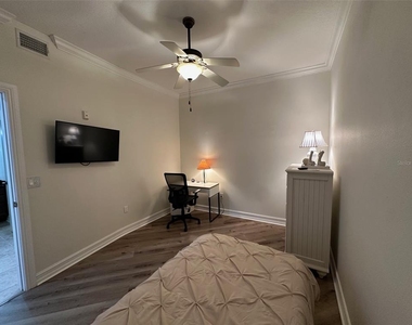 13941 Clubhouse Dr - Photo Thumbnail 19